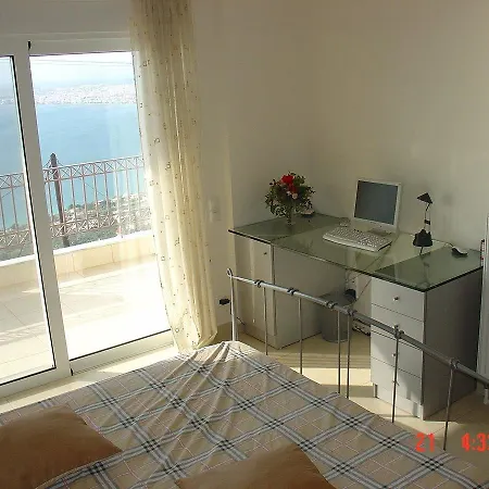 Amazing 2-bed In Spectacular With Stunning Sea Views * ורגה קלמטה