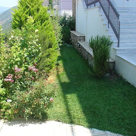 Ferienhaus Amazing 2-bed In Spectacular With Stunning Sea Views *