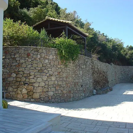 Amazing 2-bed In Spectacular With Stunning Sea Views * ורגה קלמטה