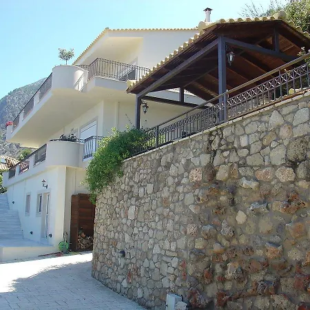 Ferienhaus Amazing 2-bed In Spectacular With Stunning Sea Views *